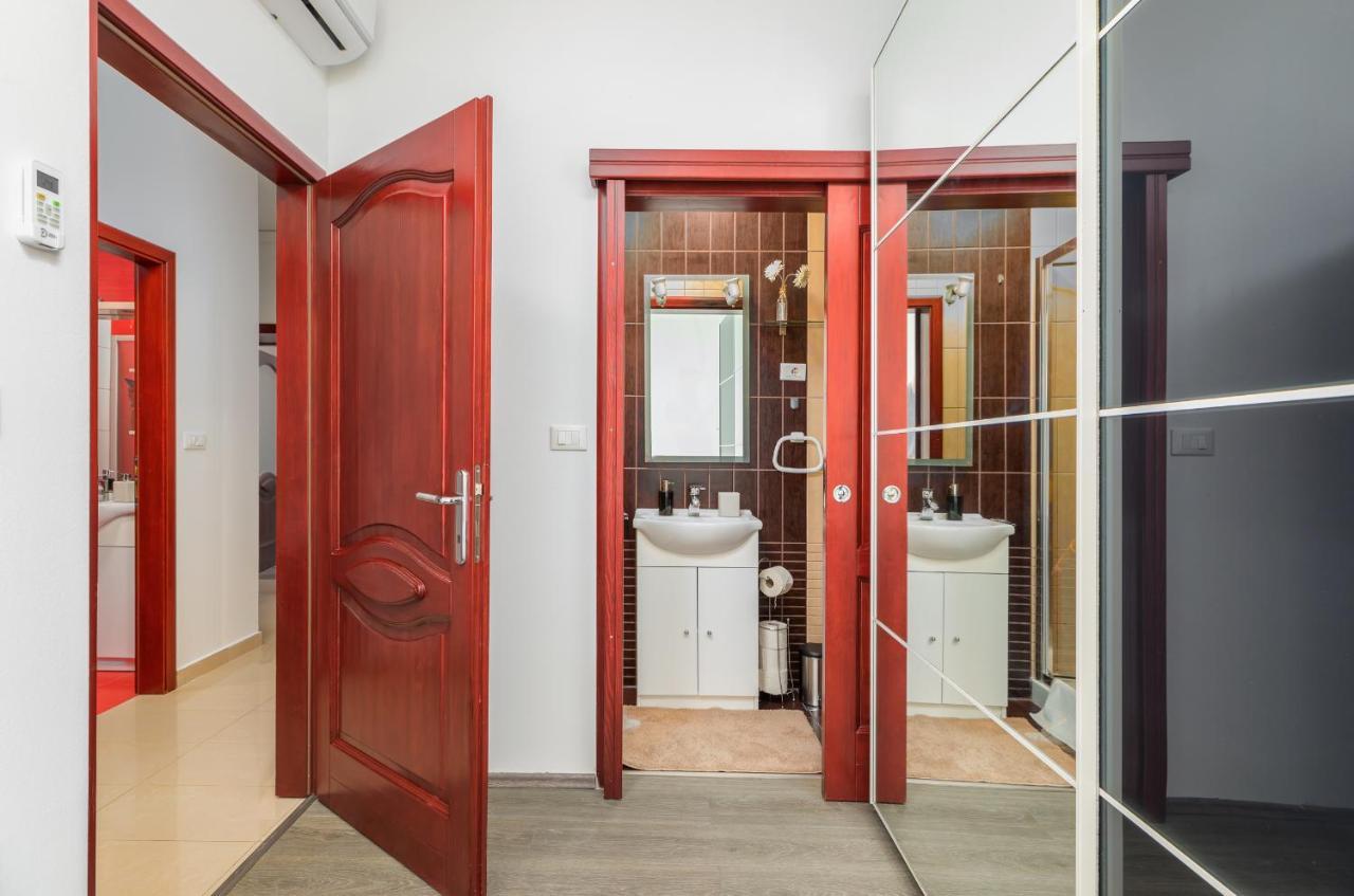 Apartment Augusto - Sea View プーラ エクステリア 写真