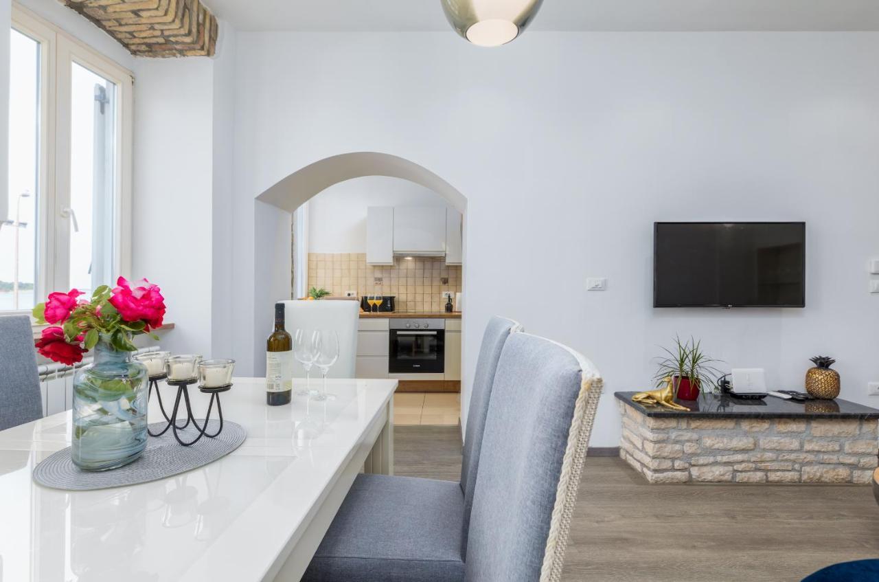 Apartment Augusto - Sea View プーラ エクステリア 写真