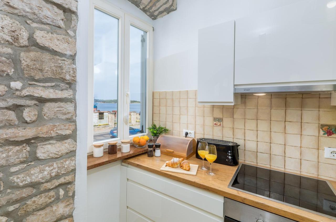 Apartment Augusto - Sea View プーラ エクステリア 写真